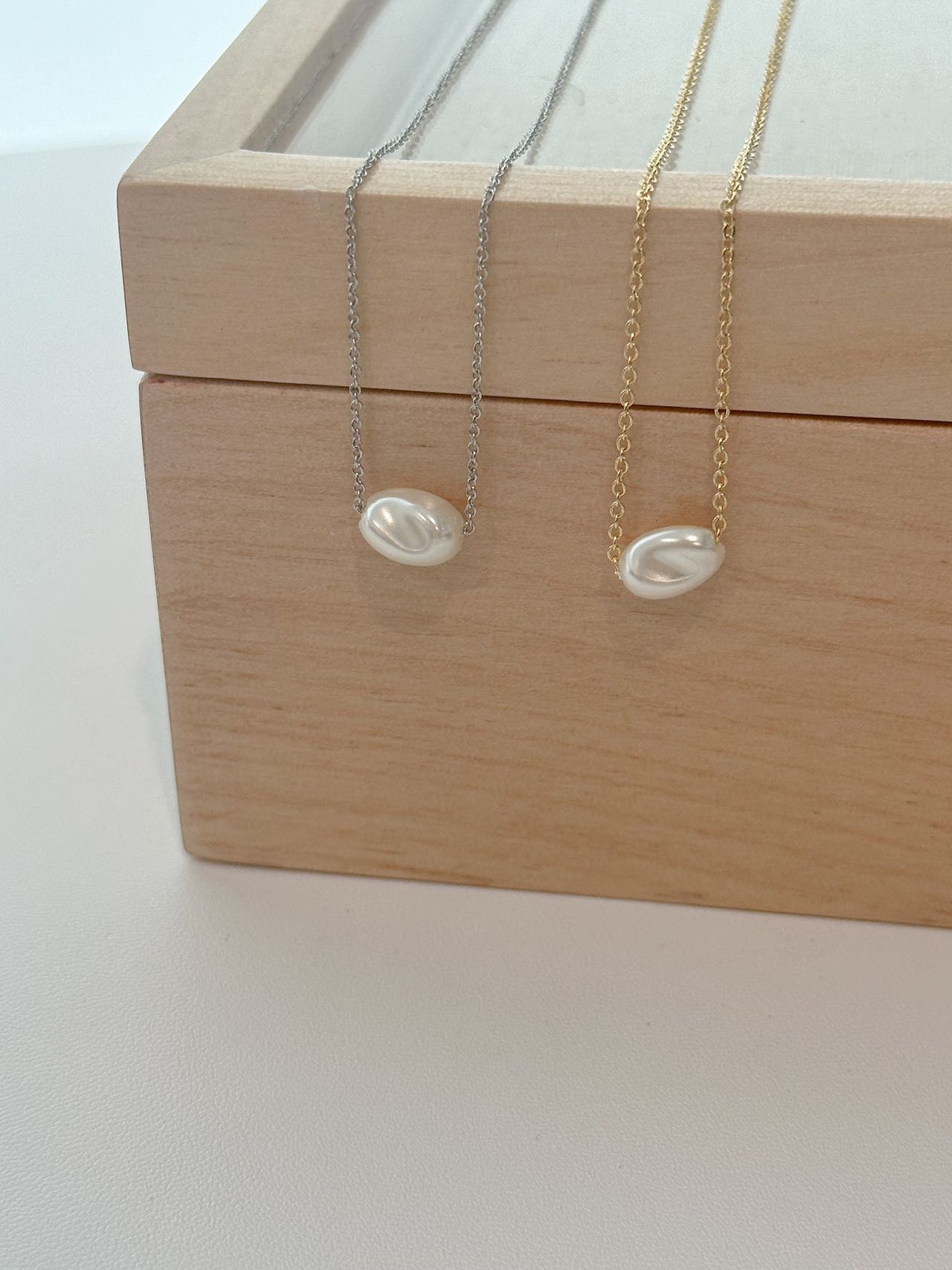 Plain Acrylic Pearl Chain Necklace
