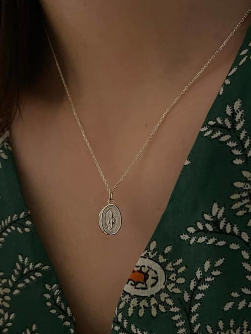 S925 Oval Vintage Rose Pendant Necklace