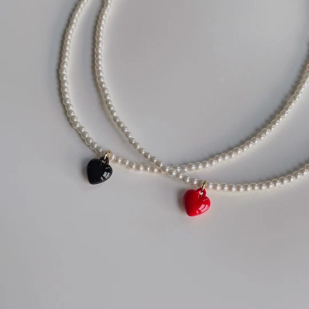 Red black deals necklace