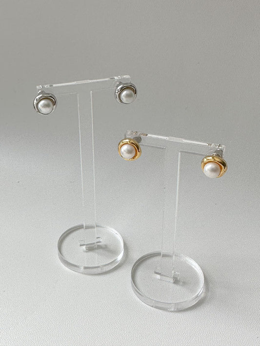 Single Pearl Stud Earring