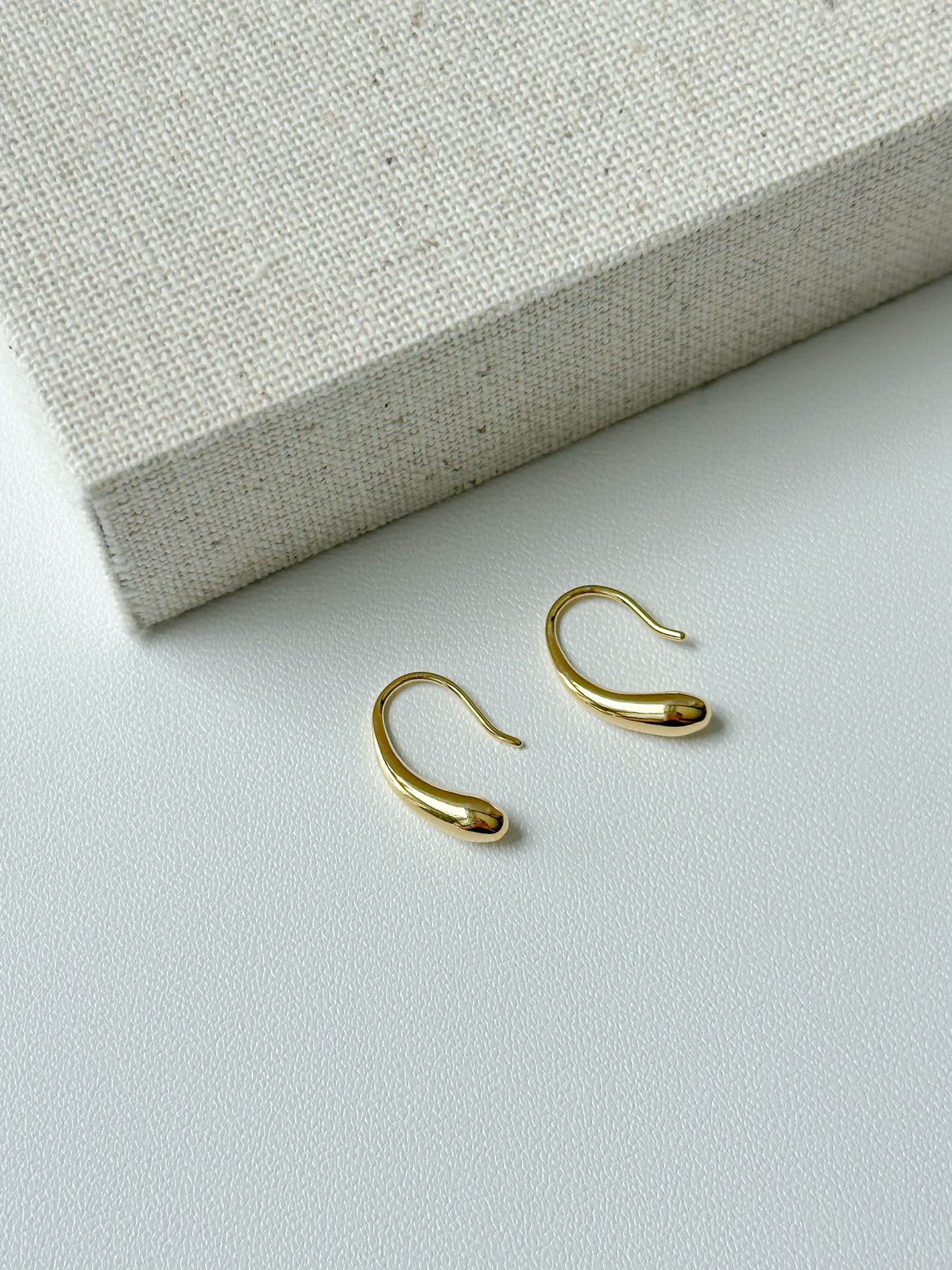 Slim Teardrop Dangle Earring